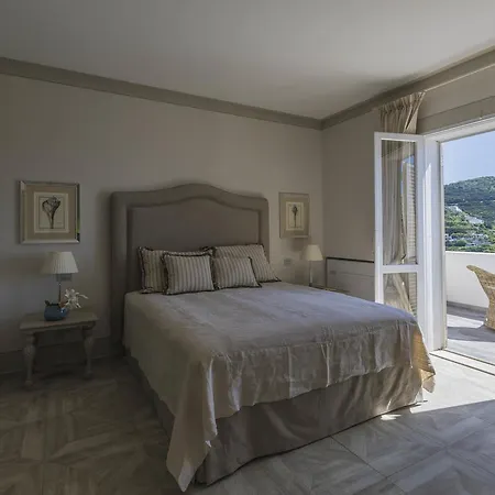 Maridea Casa Vacanza- Le Alcove Sul Mare Suites Ponza Exterior photo