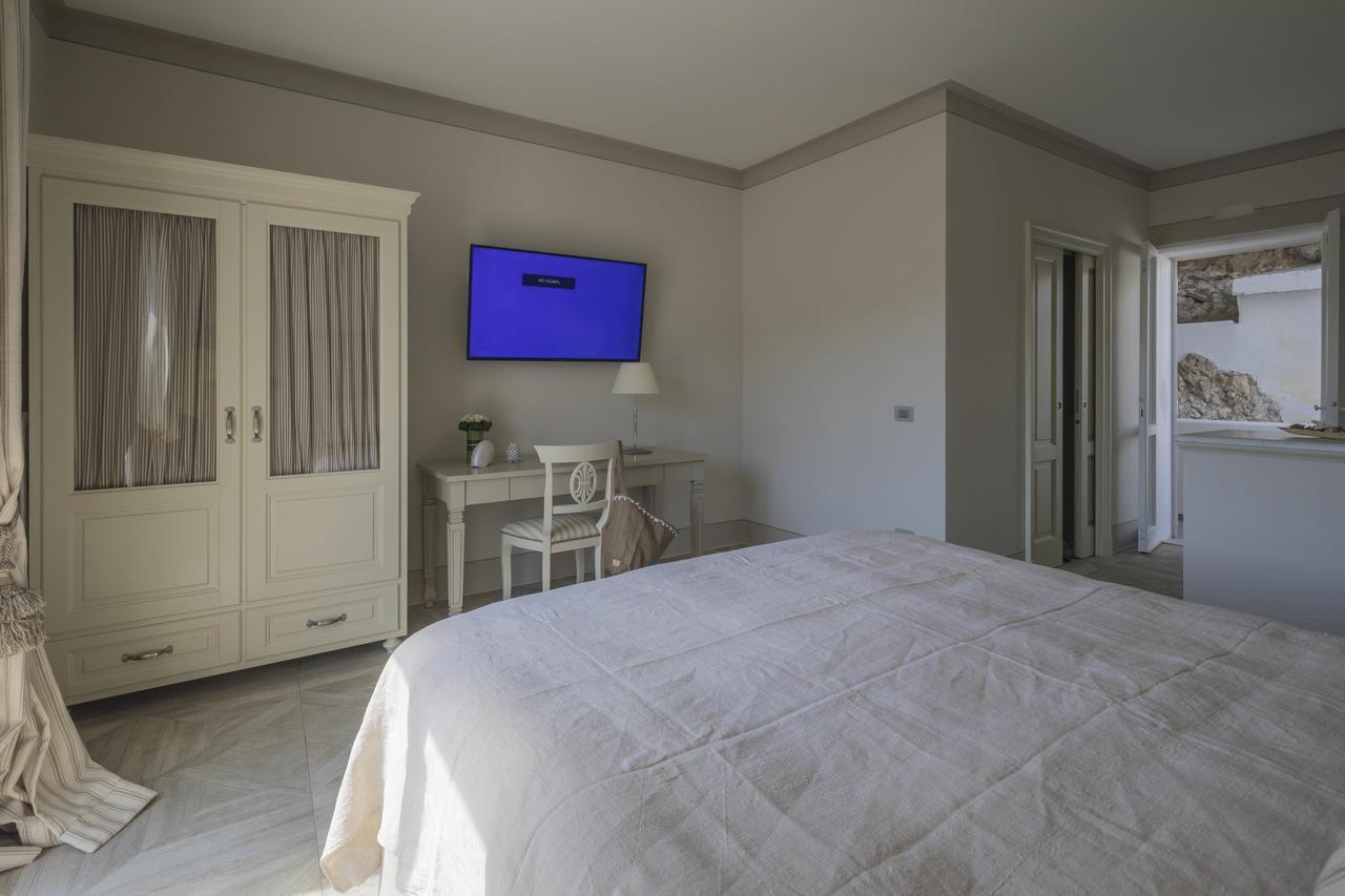 Maridea Casa Vacanza- Le Alcove Sul Mare * Ponza